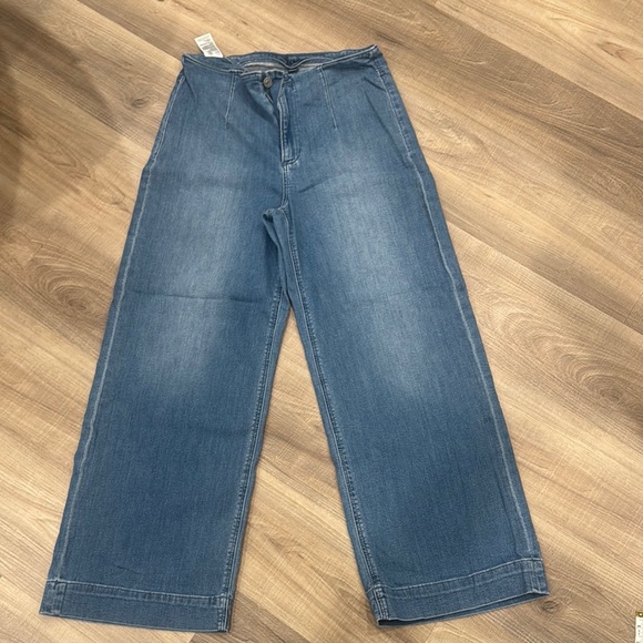 Kori Denim - American Eagle Super High Rise Wide Leg.